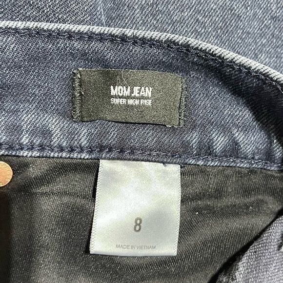 Express Mom Jean Size 8 Black Washed Stretch Cropped Raw Hem Denim - Picture 12 of 14